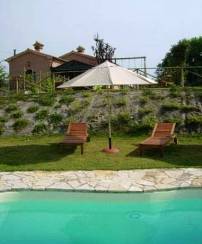 agriturismo piscina ancona